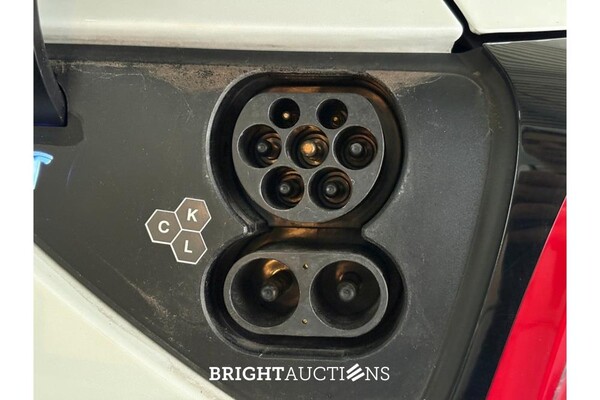 Tesla Model Y Performance AWD 75 kWh 462pk 2023 (Origineel-NL), S-849-RZ