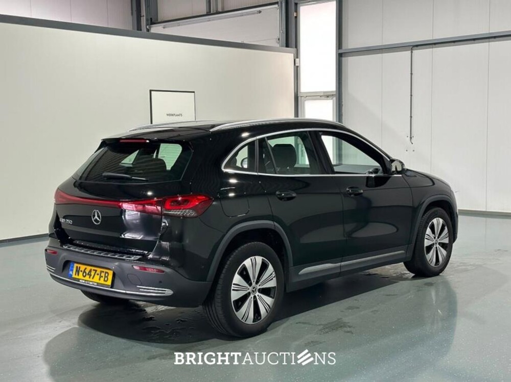 Mercedes-Benz EQA 25067 Business Solution Luxury 67 kWh 190pk 2021 (Origineel-NL) EQA-Klasse, N-647-FB