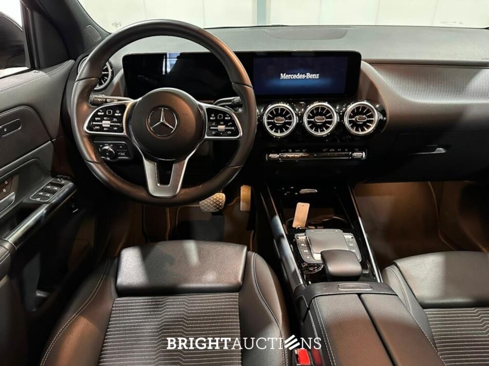Mercedes-Benz EQA 25067 Business Solution Luxury 67 kWh 190pk 2021 (Origineel-NL) EQA-Klasse, N-647-FB