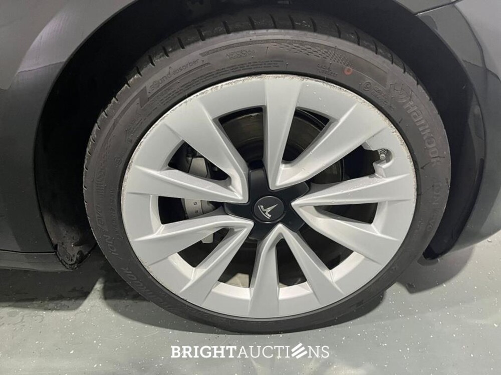 Tesla Model 3 Long Range AMD Ryzen AWD 75 kWh 351pk 2023 (Origineel-NL), T-915-HF