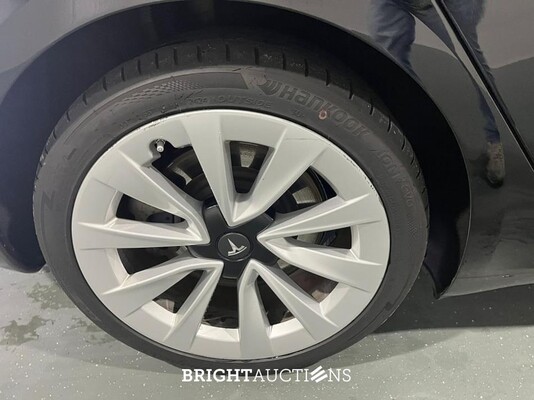 Tesla Model 3 Long Range AMD Ryzen AWD 75 kWh 351pk 2023 (Origineel-NL), T-915-HF