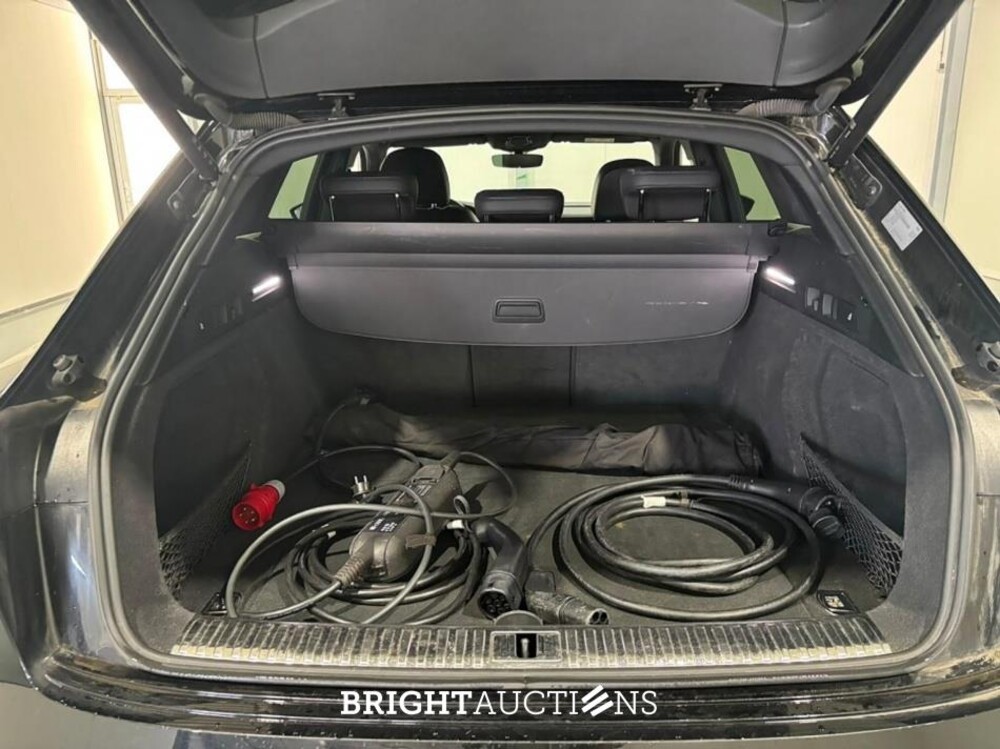 Audi e-tron 55 S edition Quattro 95 kWh 408pk 2021 (Origineel-NL), N-342-LB