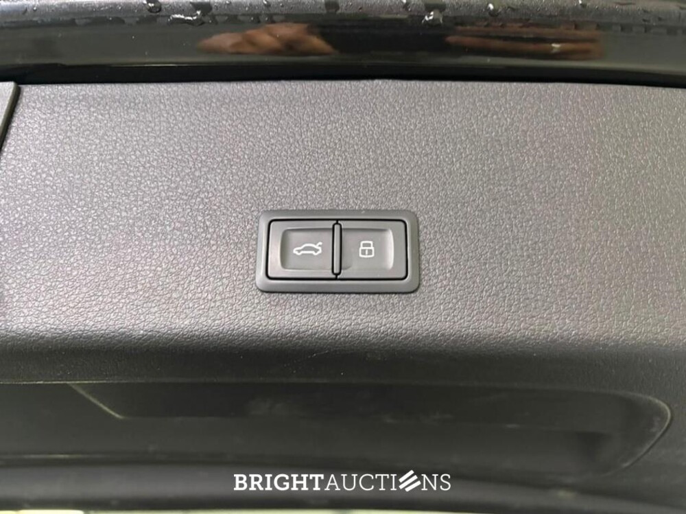 Audi e-tron 55 S edition Quattro 95 kWh 408pk 2021 (Origineel-NL), N-342-LB