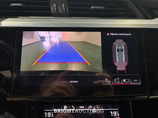 Audi e-tron 55 S edition Quattro 95 kWh 408pk 2021 (Origineel-NL), N-342-LB
