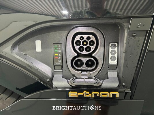 Audi e-tron 55 S edition Quattro 95 kWh 408pk 2021 (Origineel-NL), N-342-LB