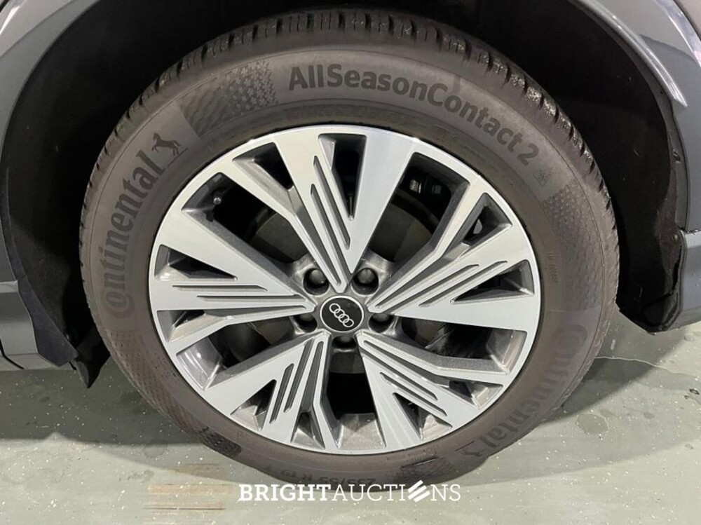 Audi Q4 e-tron 40 Advanced edition 77 kWh 204pk 2022 (Origineel-NL), R-729-ZP