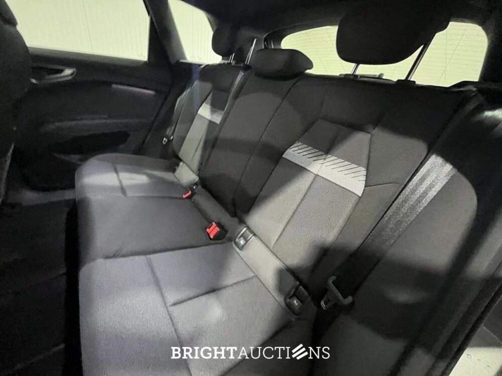 Audi Q4 e-tron 40 Advanced edition 77 kWh 204pk 2022 (Origineel-NL), R-729-ZP