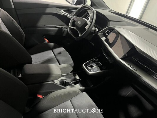 Audi Q4 e-tron 40 Advanced edition 77 kWh 204pk 2022 (Origineel-NL), R-729-ZP
