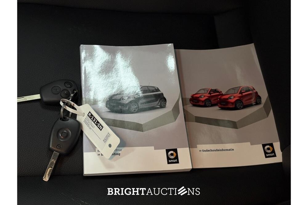 smart Forfour EQ Essential 18 kWh 82pk 2022 (Origineel-NL), R-131-SN