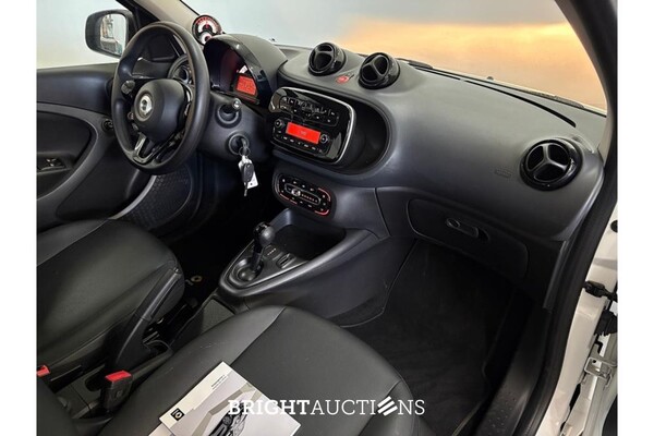 smart Forfour EQ Essential 18 kWh 82pk 2022 (Origineel-NL), R-131-SN