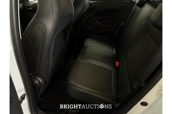 smart Forfour EQ Essential 18 kWh 82pk 2022 (Origineel-NL), R-131-SN