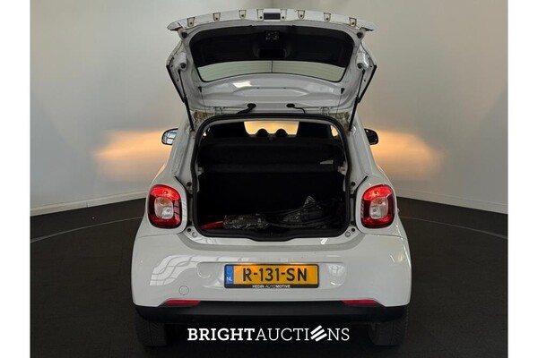 smart Forfour EQ Essential 18 kWh 82pk 2022 (Origineel-NL), R-131-SN