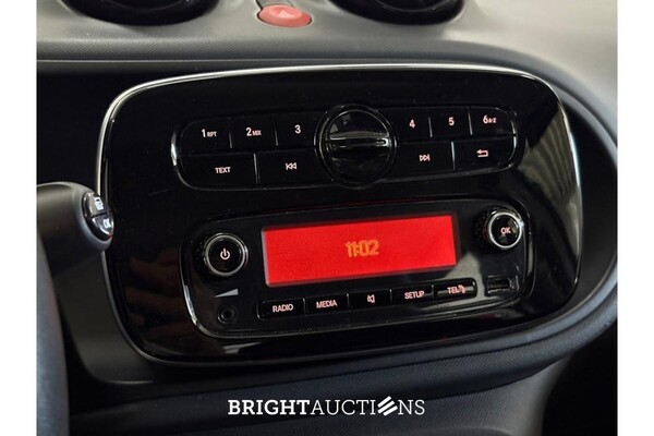 smart Forfour EQ Essential 18 kWh 82pk 2022 (Origineel-NL), R-131-SN