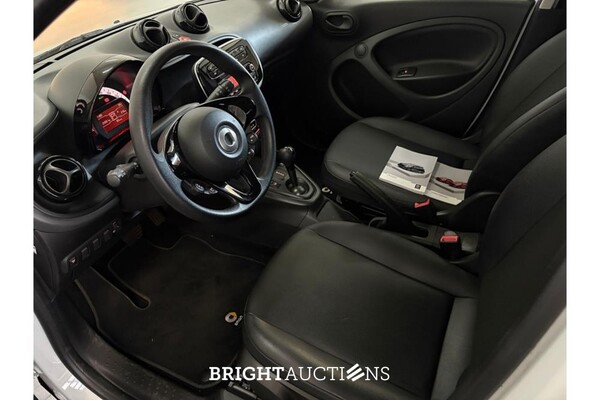 smart Forfour EQ Essential 18 kWh 82pk 2022 (Origineel-NL), R-131-SN