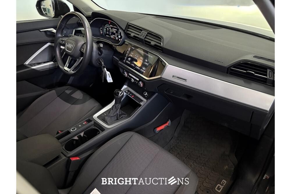Audi Q3 45 e Advanced edition TFSI 266pk 2022 (Origineel-NL), P-044-SK