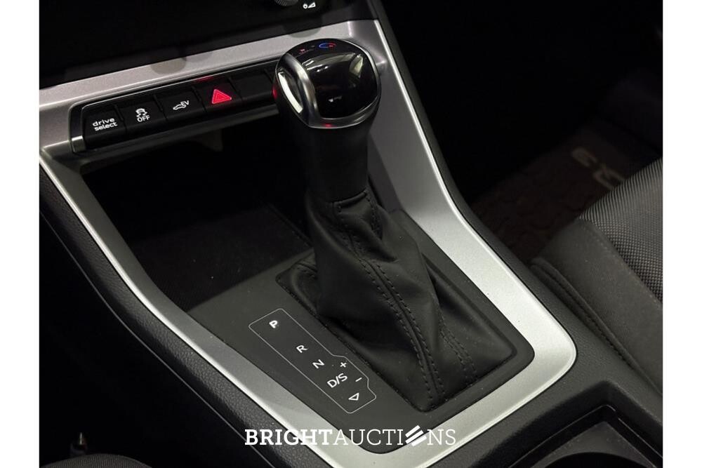 Audi Q3 45 e Advanced edition TFSI 266pk 2022 (Origineel-NL), P-044-SK