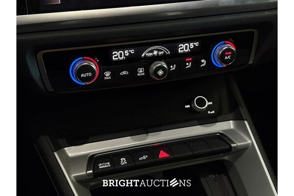 Audi Q3 45 e Advanced edition TFSI 266pk 2022 (Origineel-NL), P-044-SK