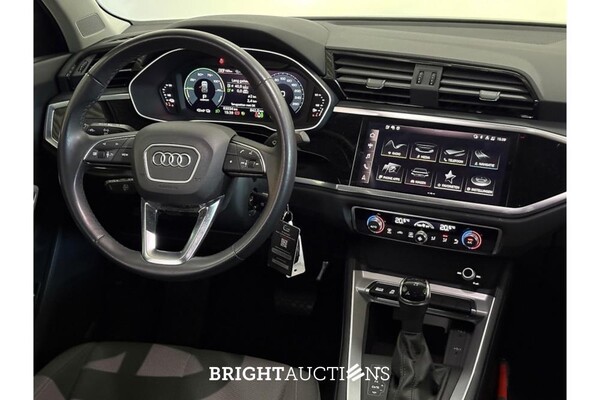 Audi Q3 45 e Advanced edition TFSI 266pk 2022 (Origineel-NL), P-044-SK
