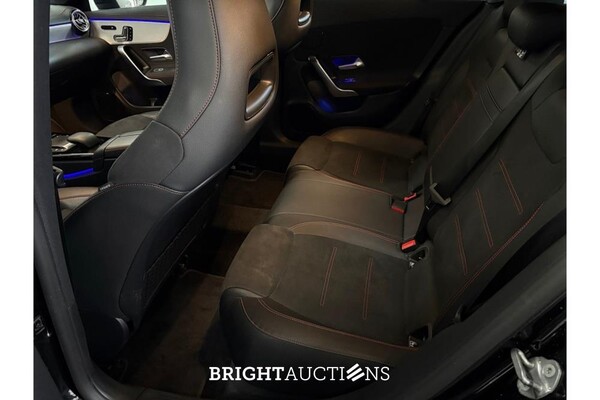 Mercedes-Benz CLA180 Business Solution AMG 136pk 2021 (Origineel-NL) CLA-Klasse, K-961-TB