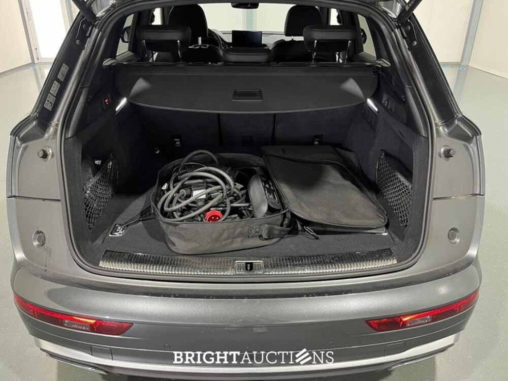 Audi Q5 50 TFSI e S edition 408pk 2021 (Origineel-NL), L-523-PS