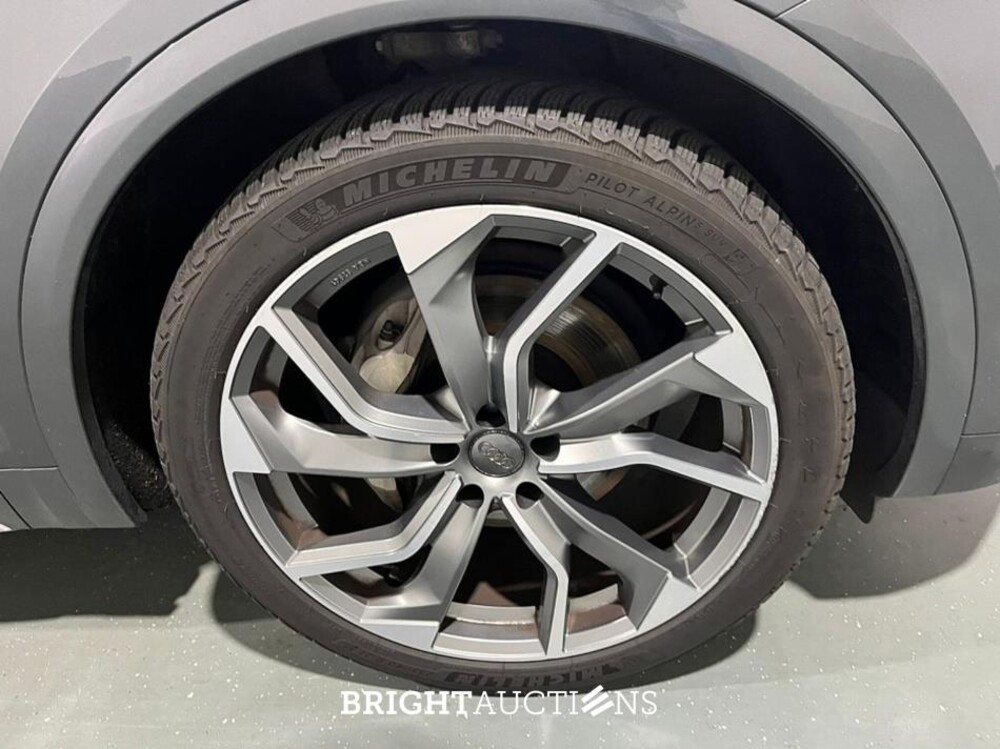 Audi Q5 50 TFSI e S edition 408pk 2021 (Origineel-NL), L-523-PS