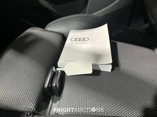 Audi Q5 50 TFSI e S edition 408pk 2021 (Origineel-NL), L-523-PS