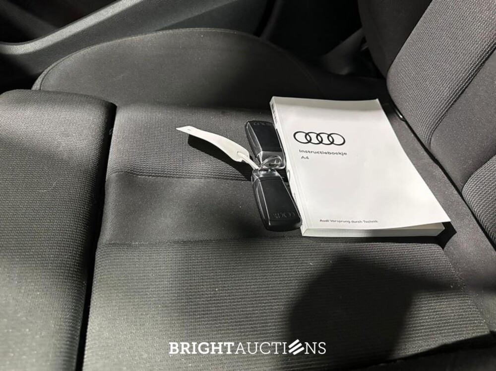 Audi A4 Avant 35 Advanced Edition TFSI 150pk 2022 (Origineel-NL), R-865-GR