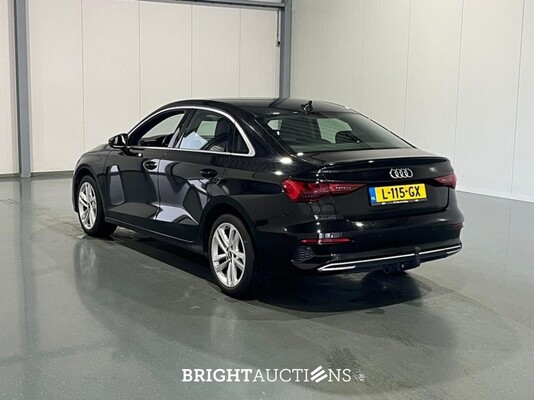 Audi A3 Limousine 30 Business edition TFSI 110pk 2021 (Origineel-NL), L-115-GX