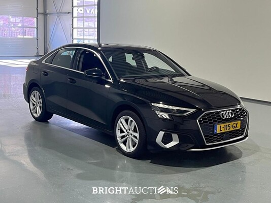 Audi A3 Limousine 30 Business edition TFSI 110pk 2021 (Origineel-NL), L-115-GX
