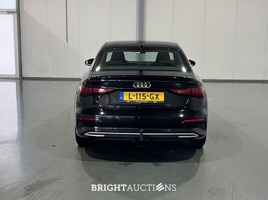 Audi A3 Limousine 30 Business edition TFSI 110pk 2021 (Origineel-NL), L-115-GX