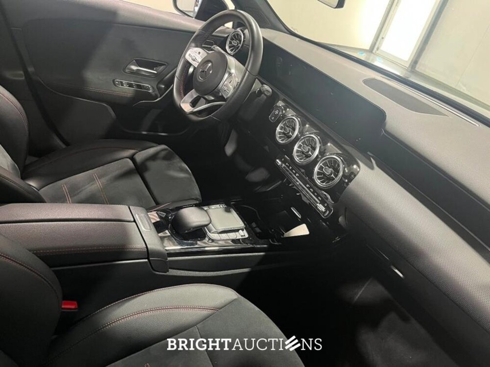 Mercedes-Benz A180 Premium AMG 136pk 2022 (Origineel-NL) A-klasse, P-368-SZ