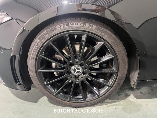 Mercedes-Benz A180 Premium AMG 136pk 2022 (Origineel-NL) A-klasse, P-368-SZ