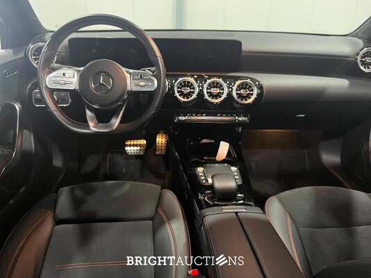 Mercedes-Benz A180 Premium AMG 136pk 2022 (Origineel-NL) A-klasse, P-368-SZ