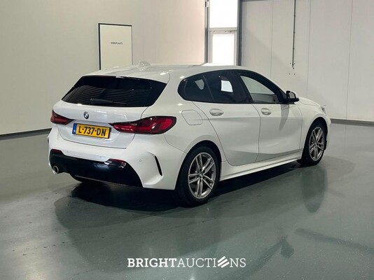 BMW 118i 1-serie Business Edition Plus M-pakket 136pk 2021 (Origineel-NL) 1-Serie, L-737-DN