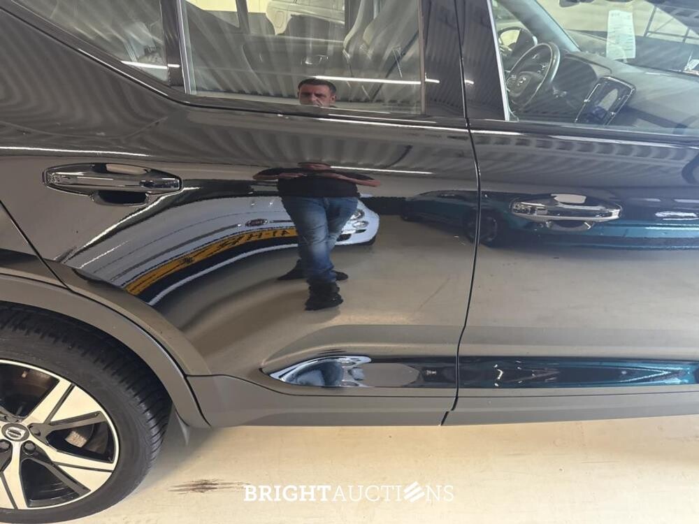 Volvo XC40 Recharge P8 R-Design AWD 408pk 2021 (Origineel-NL), L-779-KP