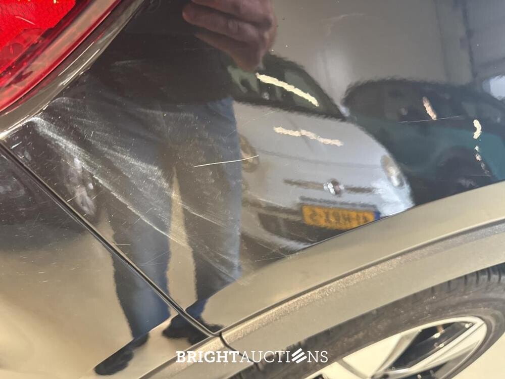 Volvo XC40 Recharge P8 R-Design AWD 408pk 2021 (Origineel-NL), L-779-KP