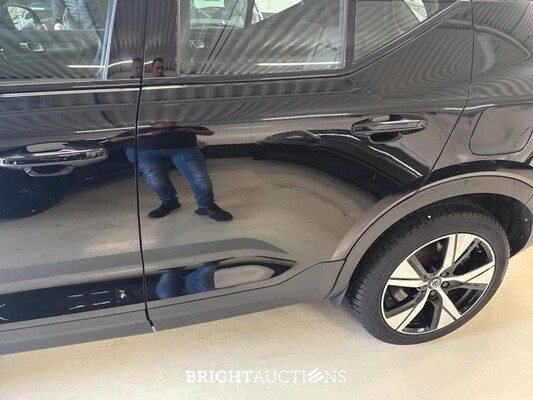 Volvo XC40 Recharge P8 R-Design AWD 408pk 2021 (Origineel-NL), L-779-KP