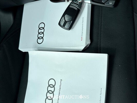 Audi Q5 50 TFSI e S edition 408pk 2022, S-827-XR