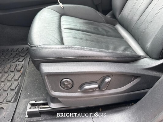 Audi Q5 50 TFSI e S edition 408pk 2022, S-827-XR