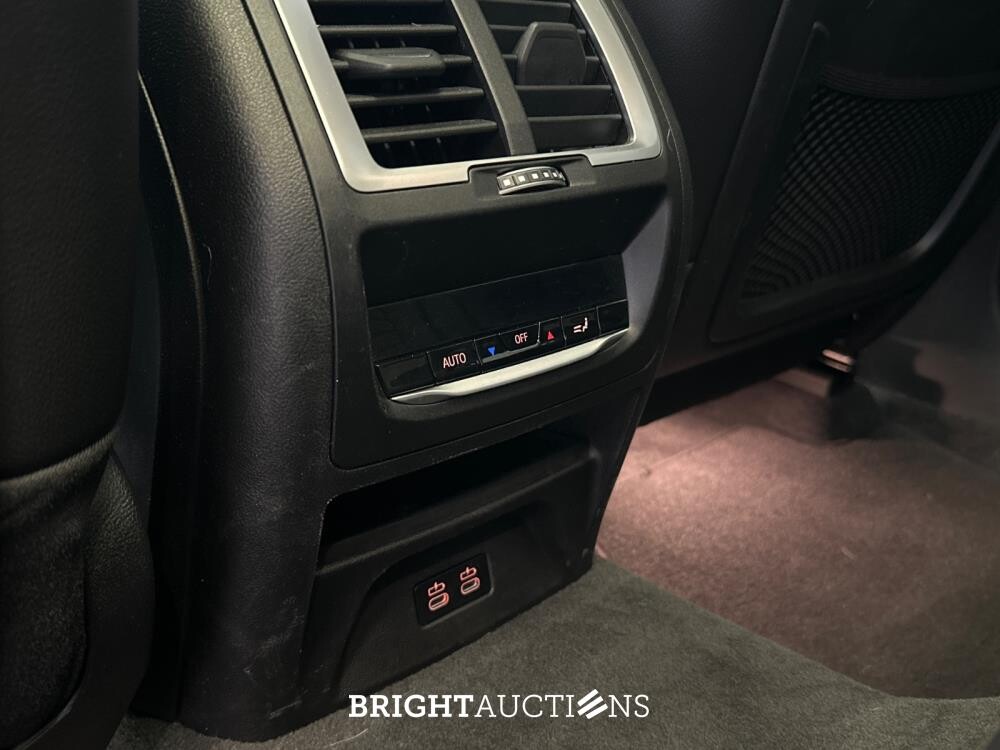 BMW iX3 High Executive Edition 80 kWh 286pk 2024 (Origineel-NL), Z-678-PR