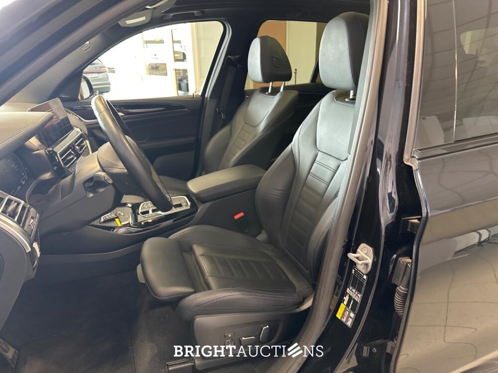 BMW iX3 High Executive Edition 80 kWh 286pk 2024 (Origineel-NL), Z-678-PR
