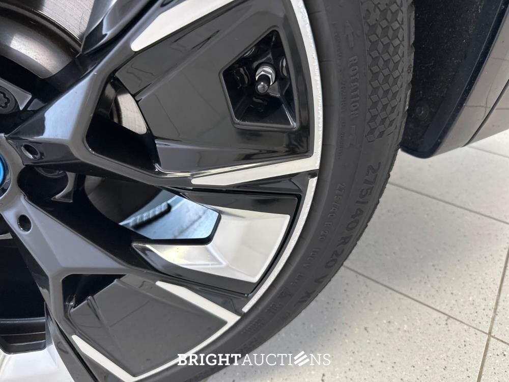 BMW iX3 High Executive Edition 80 kWh 286pk 2024 (Origineel-NL), Z-678-PR