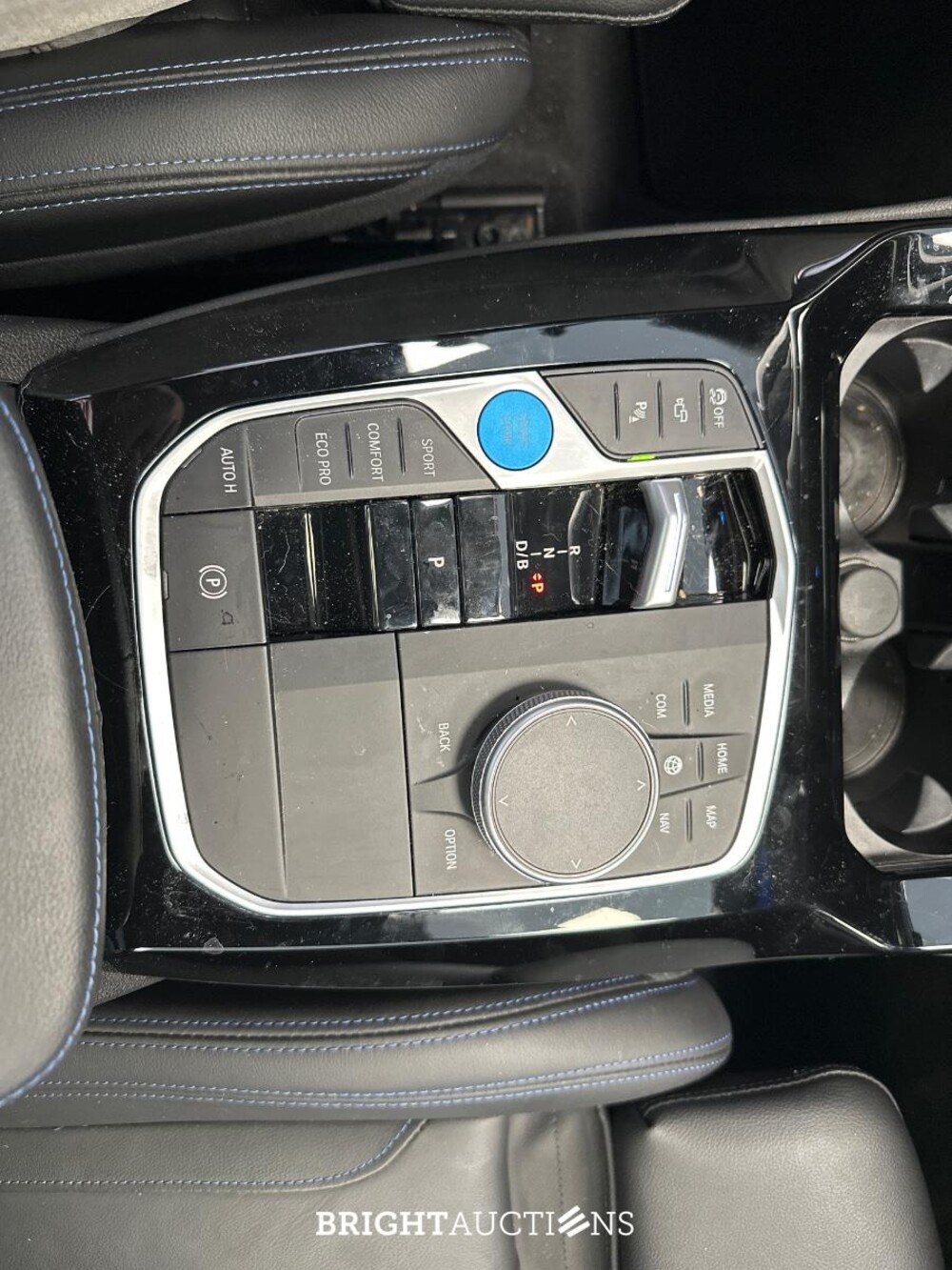 BMW iX3 High Executive Edition 80 kWh 286pk 2024 (Origineel-NL), Z-678-PR