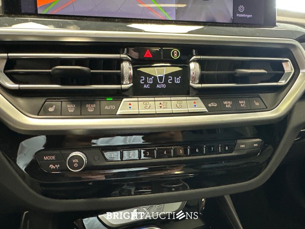 BMW iX3 High Executive Edition 80 kWh 286pk 2024 (Origineel-NL), Z-678-PR