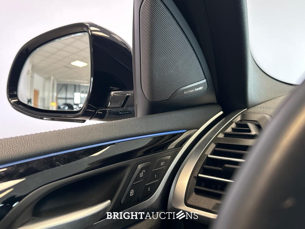 BMW iX3 High Executive Edition 80 kWh 286pk 2024 (Origineel-NL), Z-678-PR