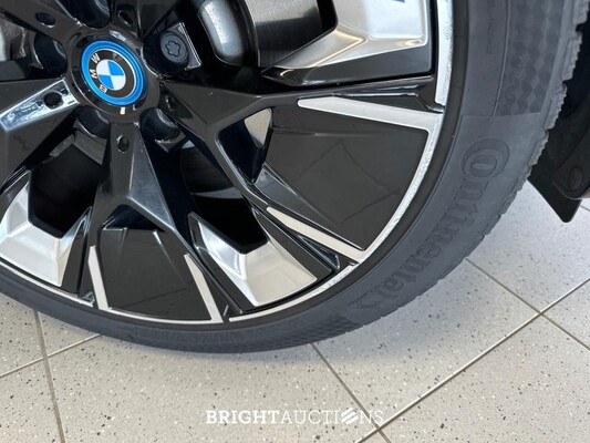 BMW iX3 High Executive Edition 80 kWh 286pk 2024 (Origineel-NL), Z-678-PR