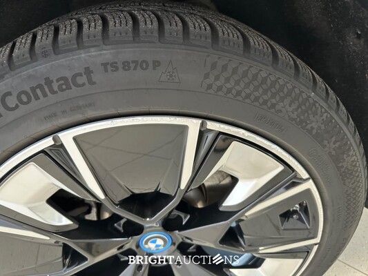 BMW iX3 High Executive Edition 80 kWh 286pk 2024 (Origineel-NL), Z-678-PR