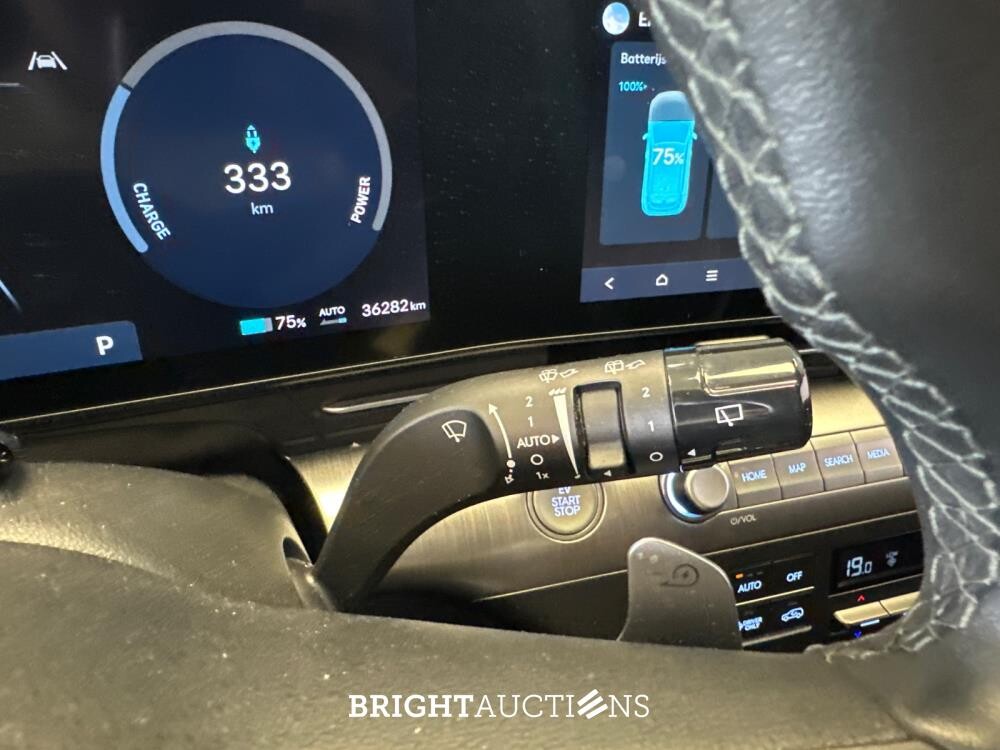 Hyundai Kona Electric Smart 65 4 kWh 218pk 2024 (Origineel-NL), Z-542-BP