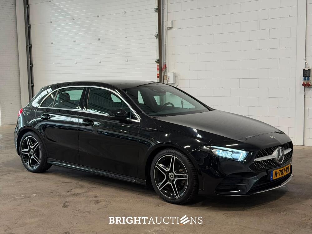 Mercedes-Benz A180 Business Solution AMG 136pk 2020 A-klasse, N-787-RK