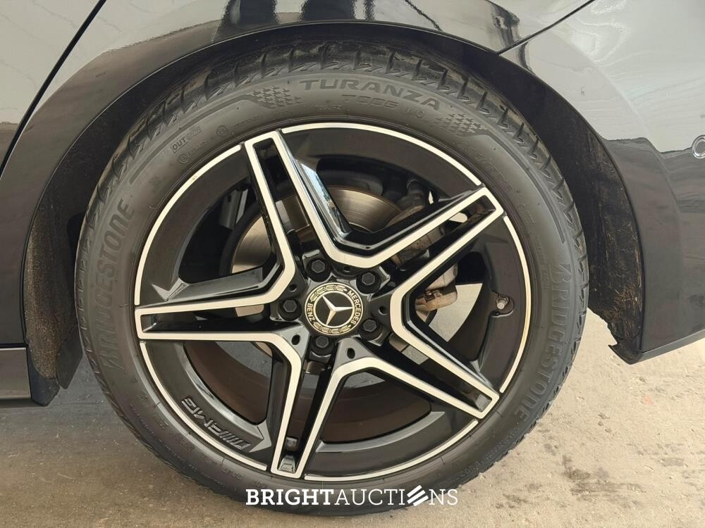 Mercedes-Benz A180 Business Solution AMG 136pk 2020 A-klasse, N-787-RK